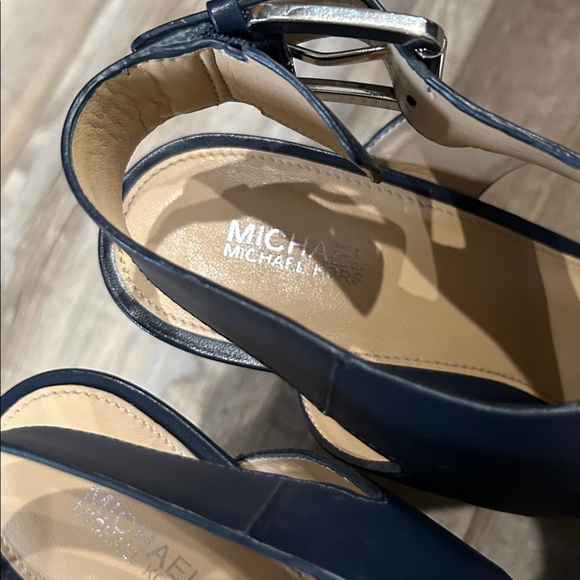 Michael Michael Kors Josephine Wedge - Picture 3 of 11